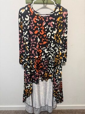 Nuggles animal print tunic sz xxl